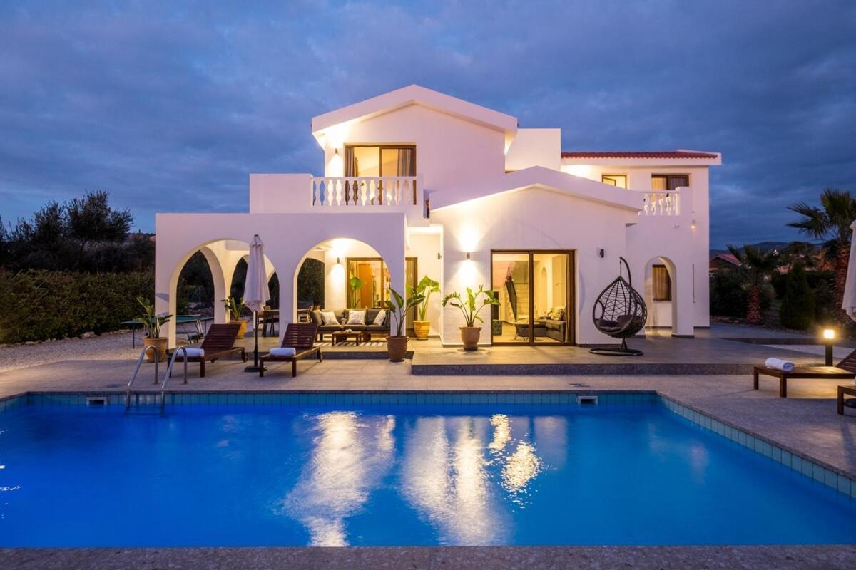 Cocoon Luxury Villa In Coral Bay-3 Min To Beach Peyia Exterior foto